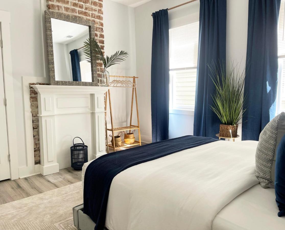 New! Stylish 1900S Renovated Duplex Apartment Building Near Forsyth & River St Savannah Bagian luar foto