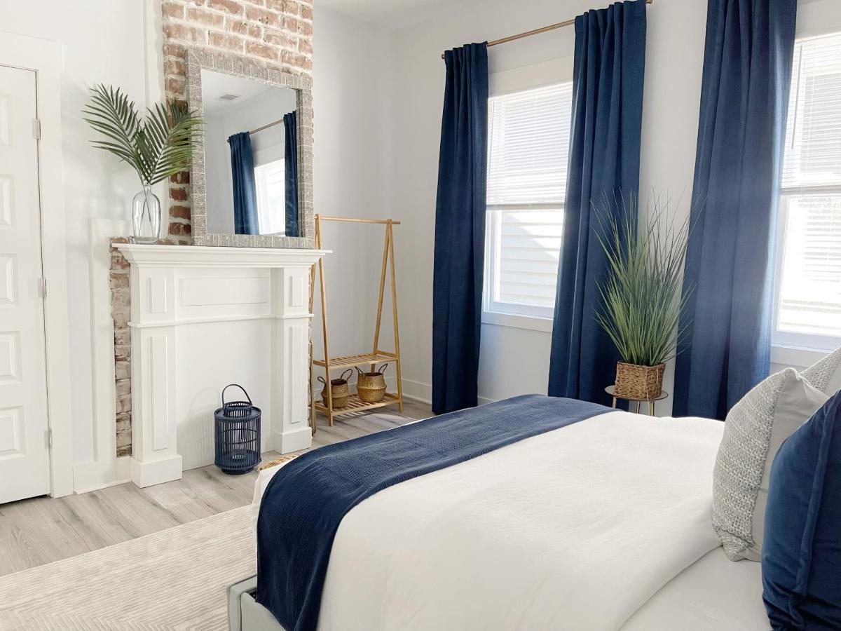 New! Stylish 1900S Renovated Duplex Apartment Building Near Forsyth & River St Savannah Bagian luar foto